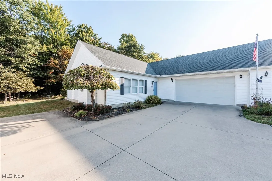 3954 Hilltop Drive, Vermilion, Ohio 44089,MLS Now Listing ID