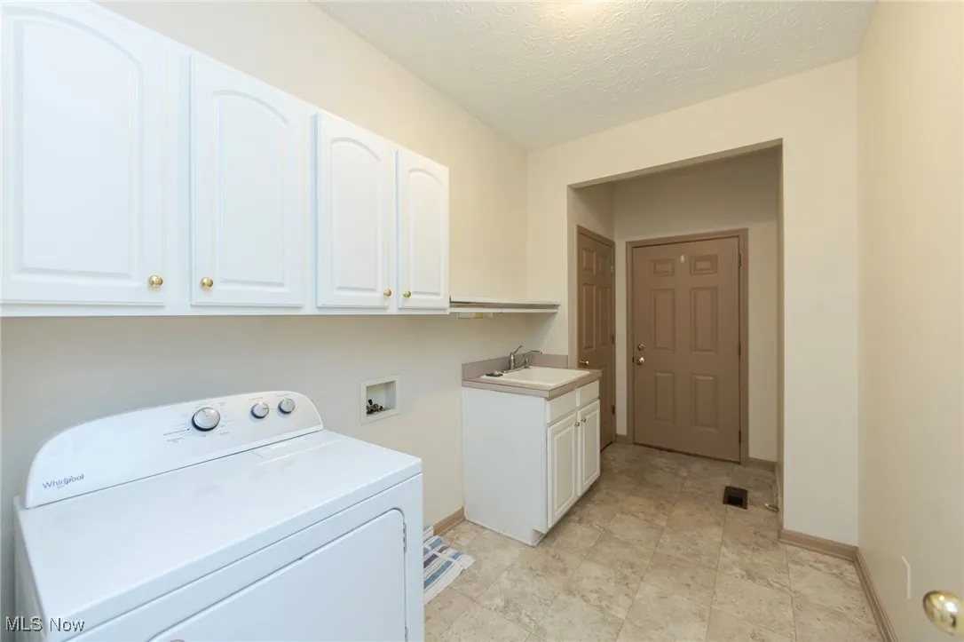3954 Hilltop Drive, Vermilion, Ohio 44089,MLS Now Listing ID