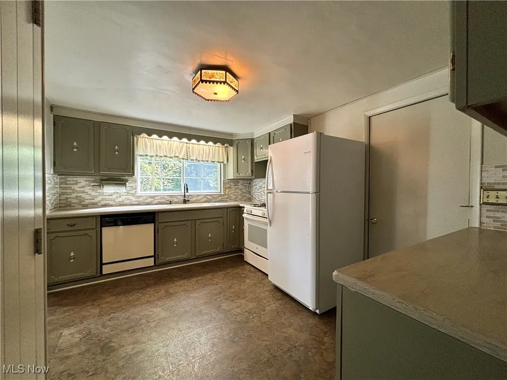 396 Bell Street, Conneaut, Ohio 44030,MLS Now Listing ID