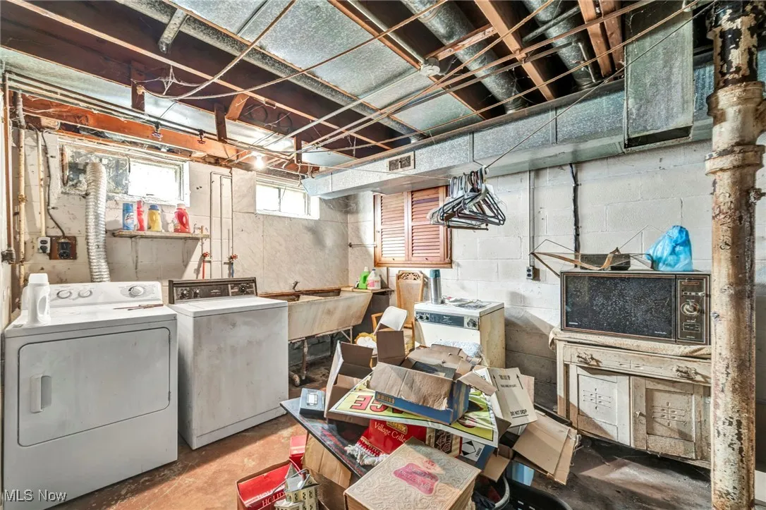 5882 Kings Highway, Parma Heights, Ohio 44130,MLS Now Listing ID