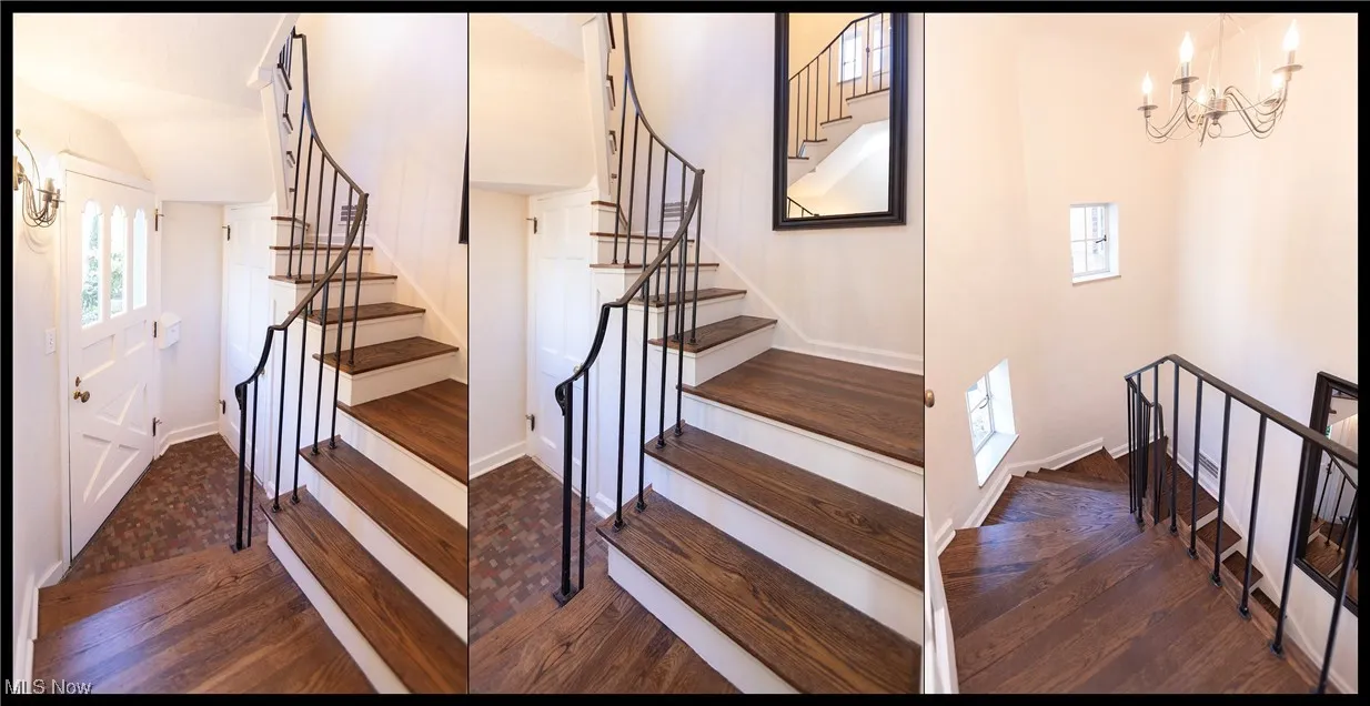 Gorgeous refinished hardwood floors in the foyer...leading to the 2nd floor