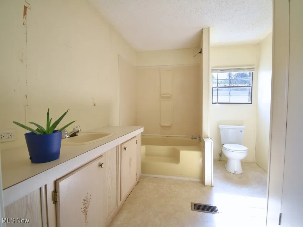 125 Marilyn Drive, Madison, Ohio 44057,MLS Now Listing ID