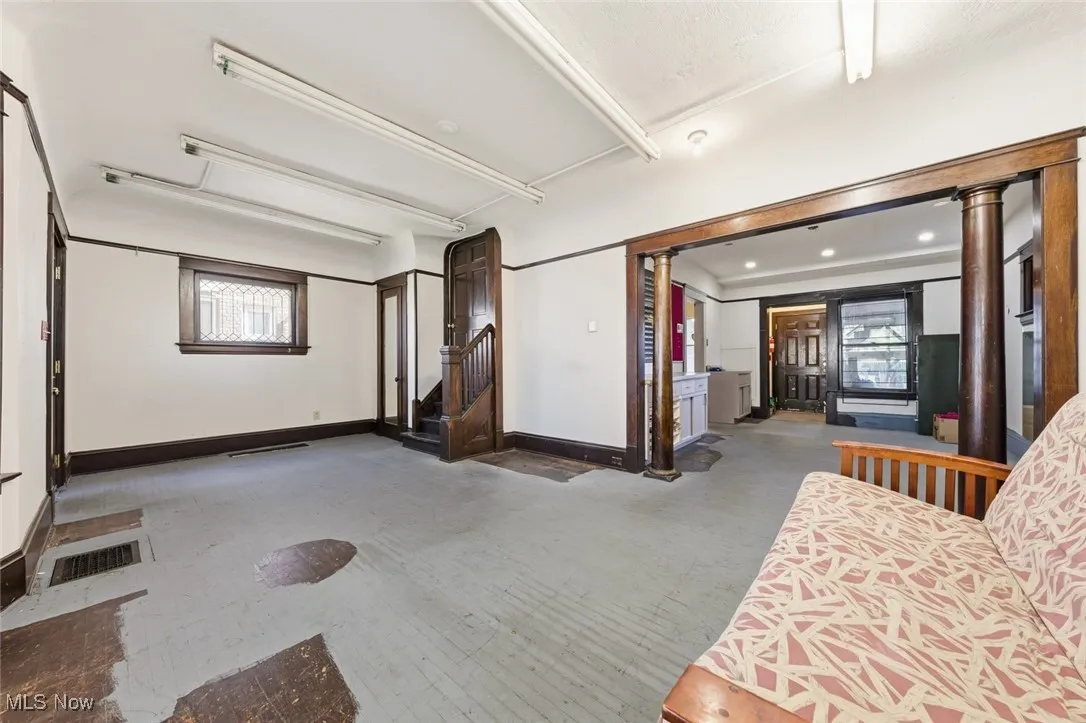 Office/Retail/living room