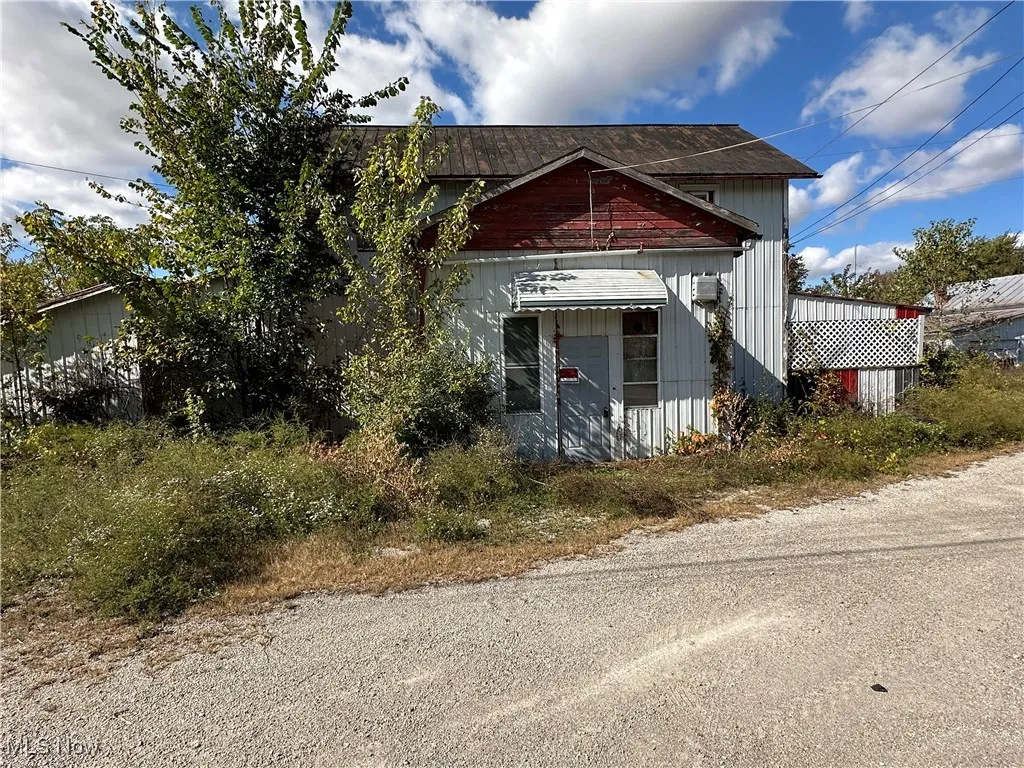 View of side of property