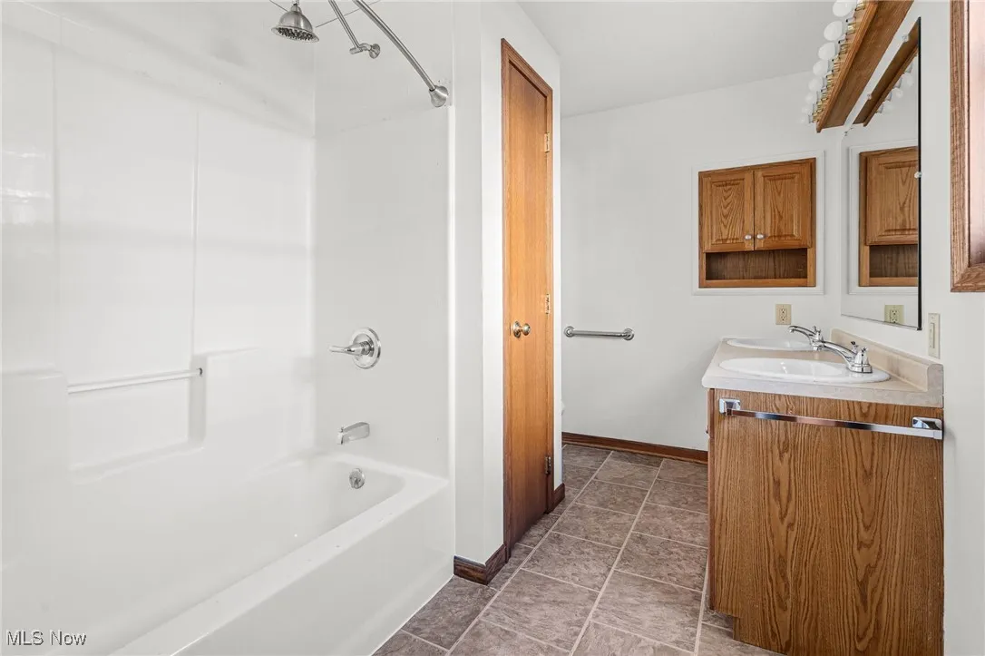 402 4th Street, New Philadelphia, Ohio 44663,MLS Now Listing ID