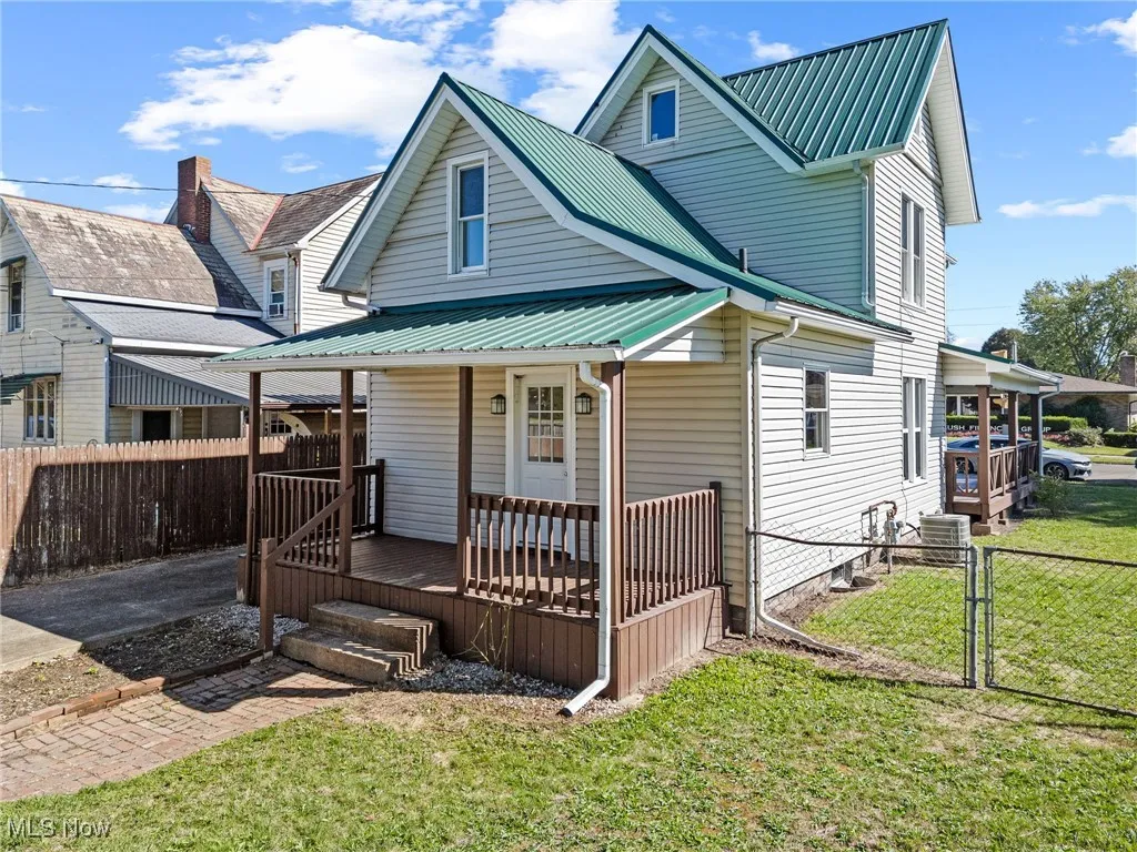 402 4th Street, New Philadelphia, Ohio 44663,MLS Now Listing ID