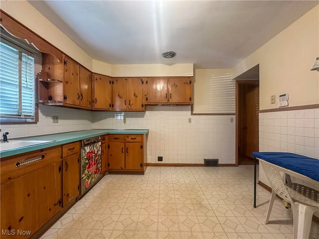 703 Melwood Drive, Warren, Ohio 44483,MLS Now Listing ID