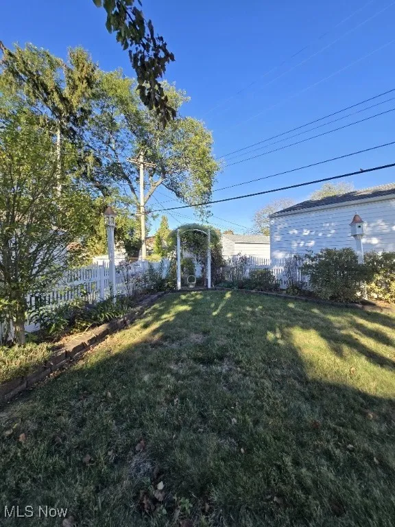 View of yard.
