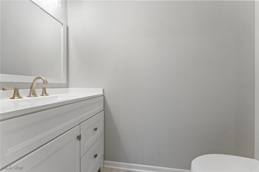 43 Greystone Drive, Poland, Ohio 44514,MLS Now Listing ID