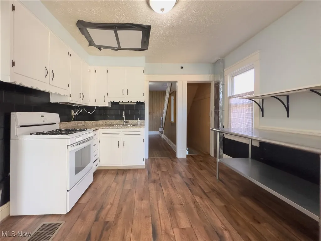 3569 W 136th Street, Cleveland, Ohio 44111,MLS Now Listing ID