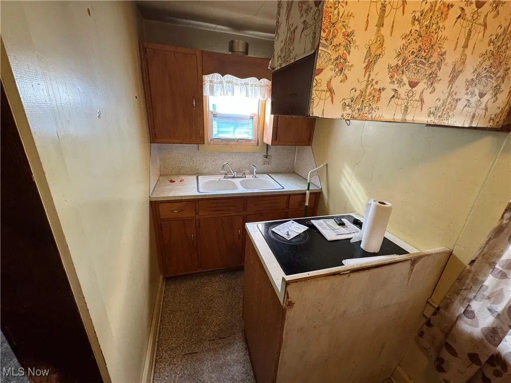 922 Pine Street, Coshocton, Ohio 43812,MLS Now Listing ID
