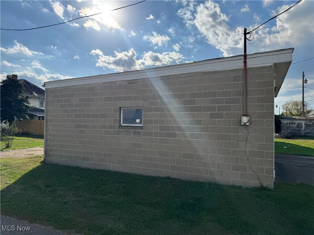 922 Pine Street, Coshocton, Ohio 43812,MLS Now Listing ID