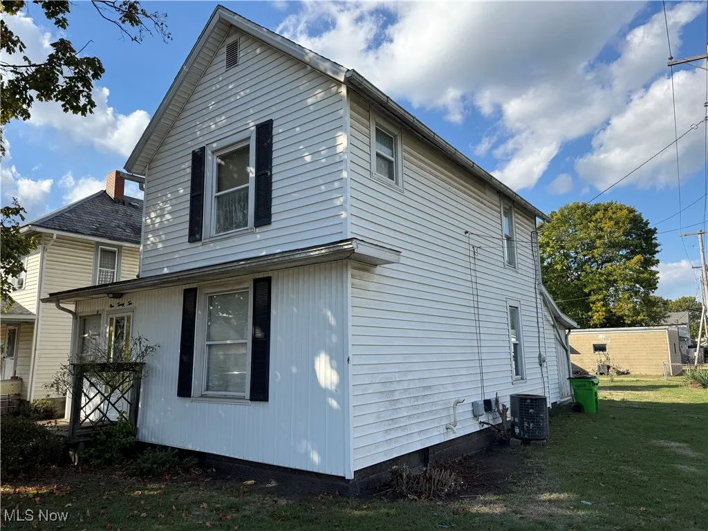 922 Pine Street, Coshocton, Ohio 43812,MLS Now Listing ID