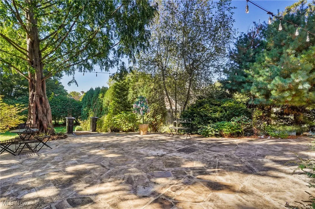 flagstone patio