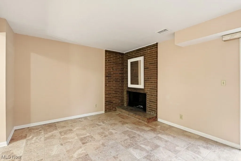 6290 Greenwood # 302, Northfield, Ohio 44067,MLS Now Listing ID