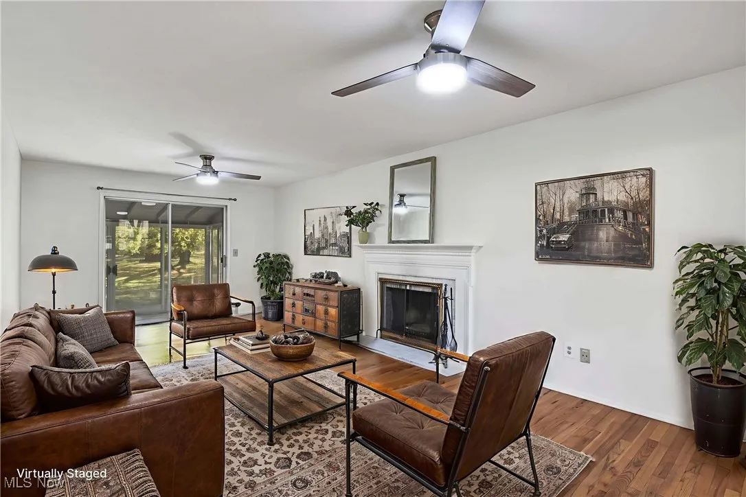 Virtually staged living.