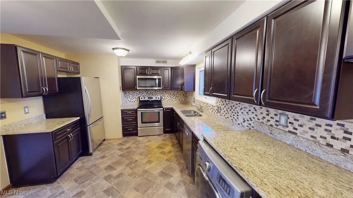 1531 Silver Lake Avenue, Cuyahoga Falls, Ohio 44223,MLS Now Listing ID