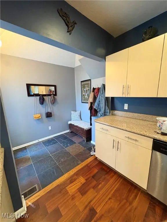 490 Miller Court, Cleveland, Ohio 44113,MLS Now Listing ID