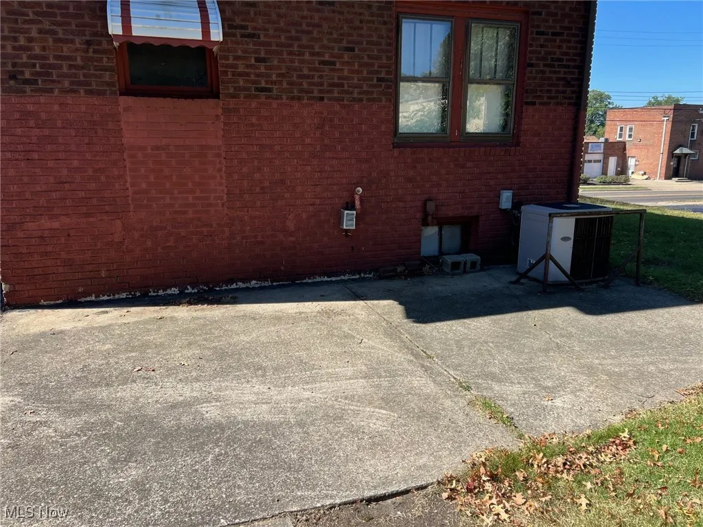 855 Dan Street, Akron, Ohio 44310,MLS Now Listing ID
