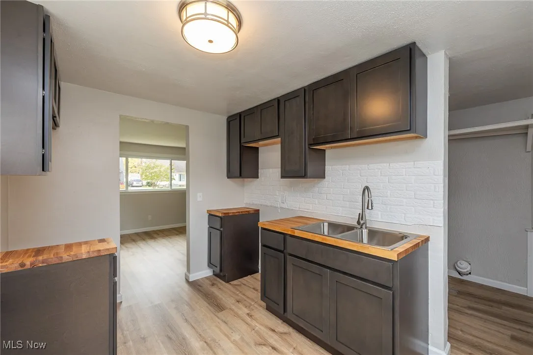 805 Euclid Avenue, Lorain, Ohio 44052,MLS Now Listing ID
