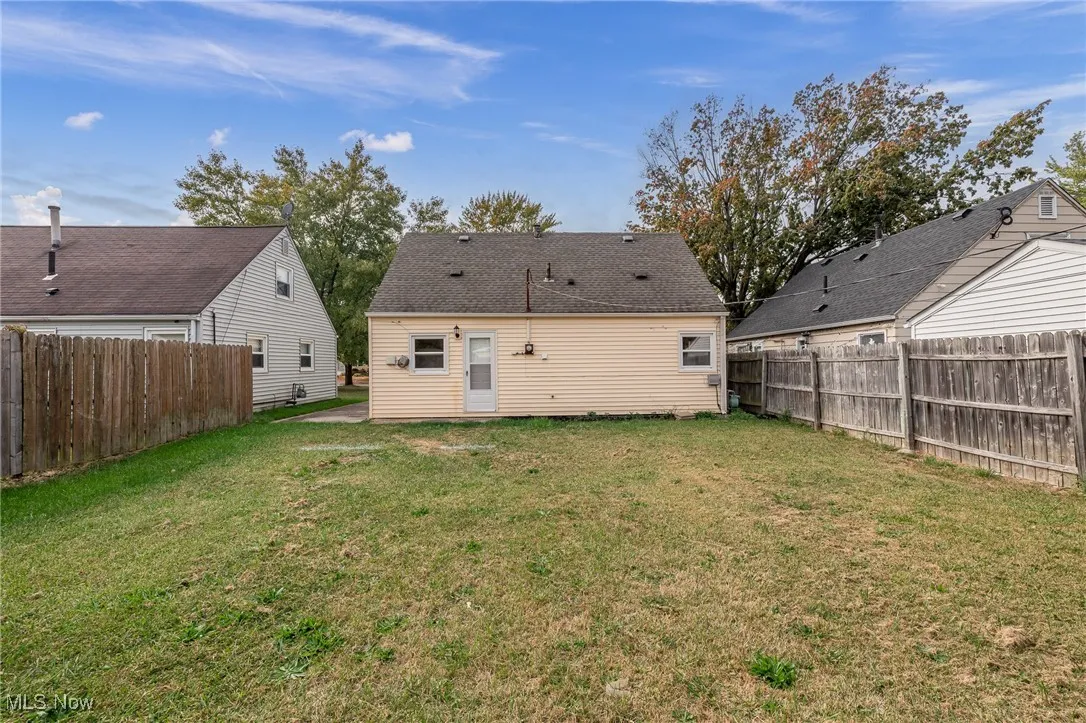805 Euclid Avenue, Lorain, Ohio 44052,MLS Now Listing ID