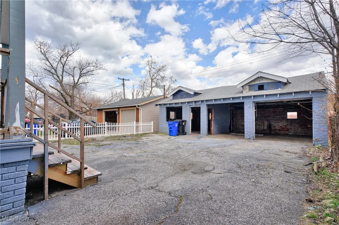 2215 W 105th Street, Cleveland, Ohio 44102,MLS Now Listing ID