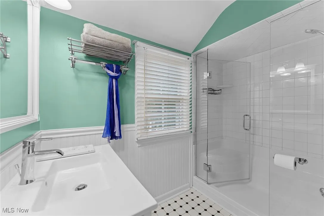 5268 Edenhurst Road, Lyndhurst, Ohio 44124,MLS Now Listing ID