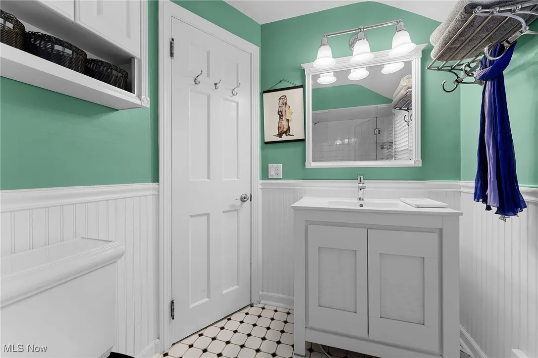 5268 Edenhurst Road, Lyndhurst, Ohio 44124,MLS Now Listing ID