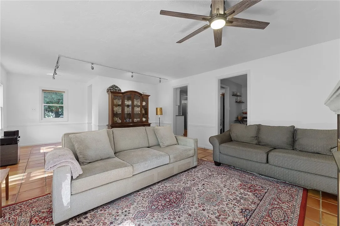 5268 Edenhurst Road, Lyndhurst, Ohio 44124,MLS Now Listing ID