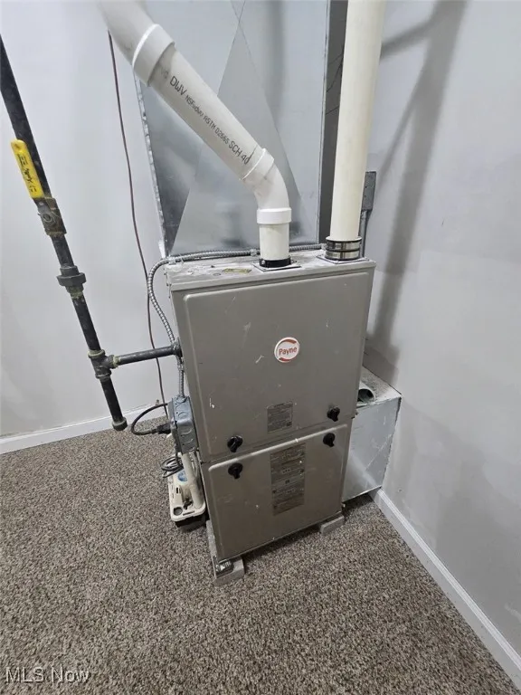 Utilities with heating unit