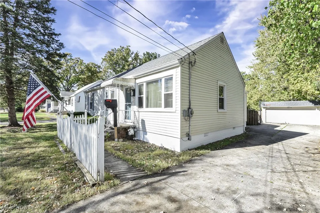 84 Sprague Road, Berea, Ohio 44017,MLS Now Listing ID