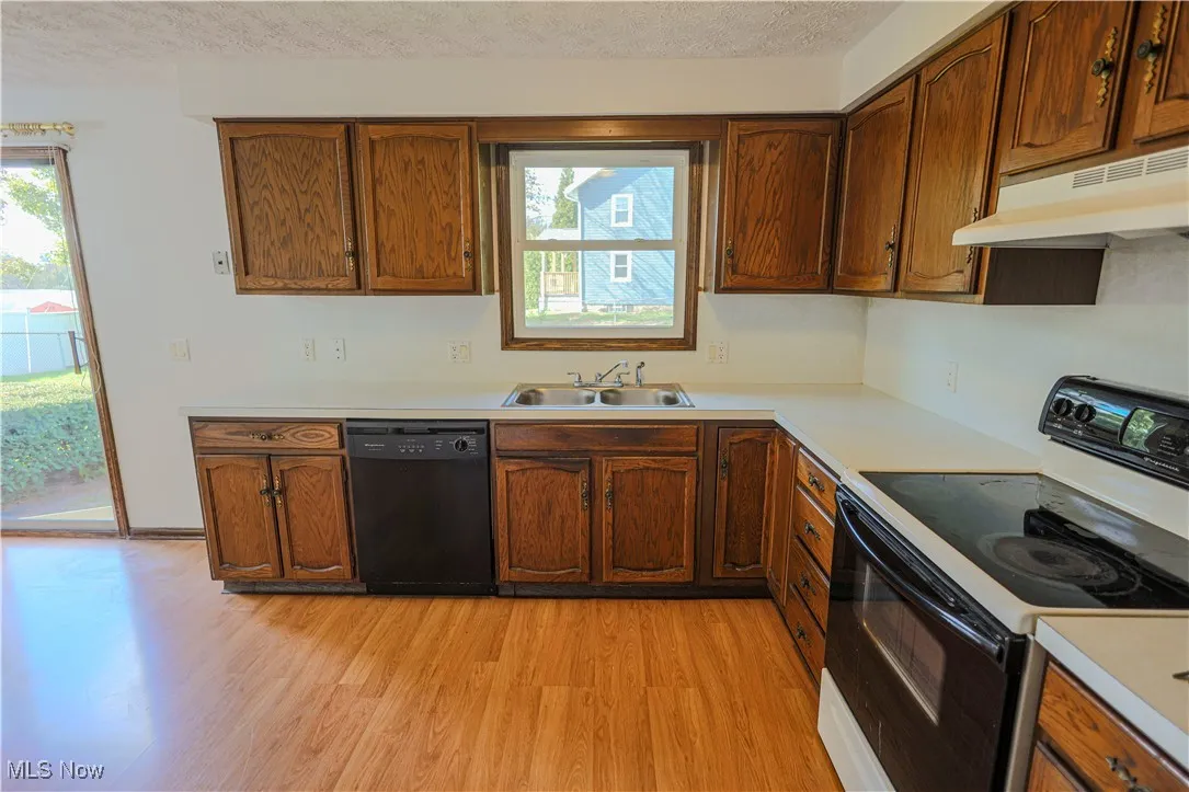 1561 Noel Street, Louisville, Ohio 44641,MLS Now Listing ID