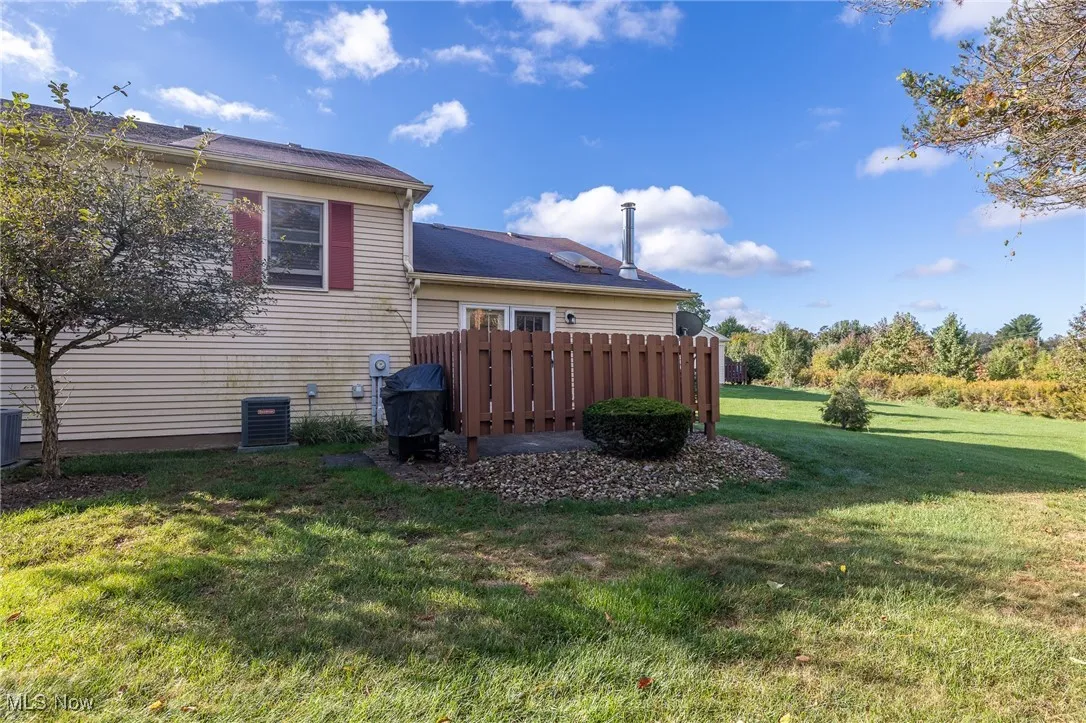 Backyard fenced in private patio area