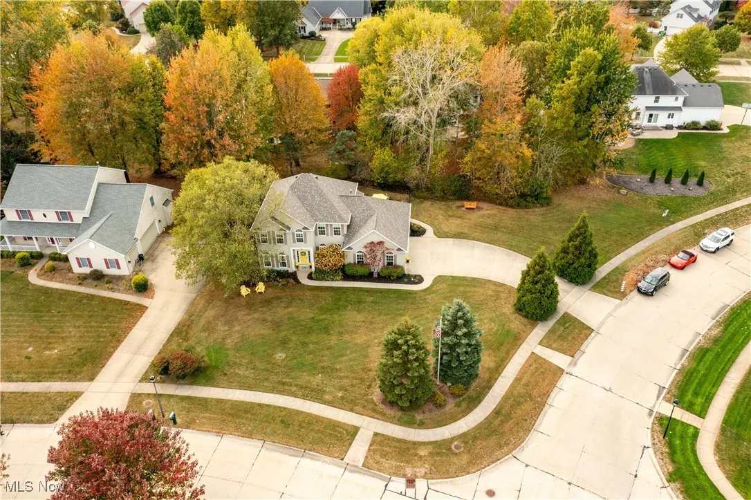 Aerial view of property and surrounding area