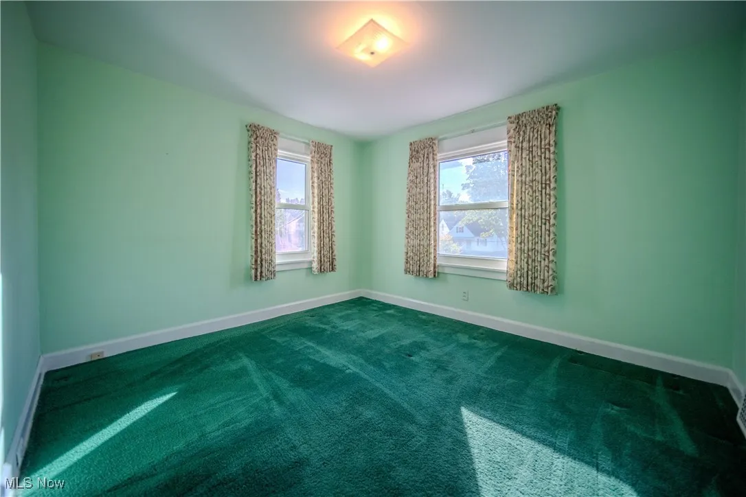 4463 S Hills Drive, Cleveland, Ohio 44109,MLS Now Listing ID