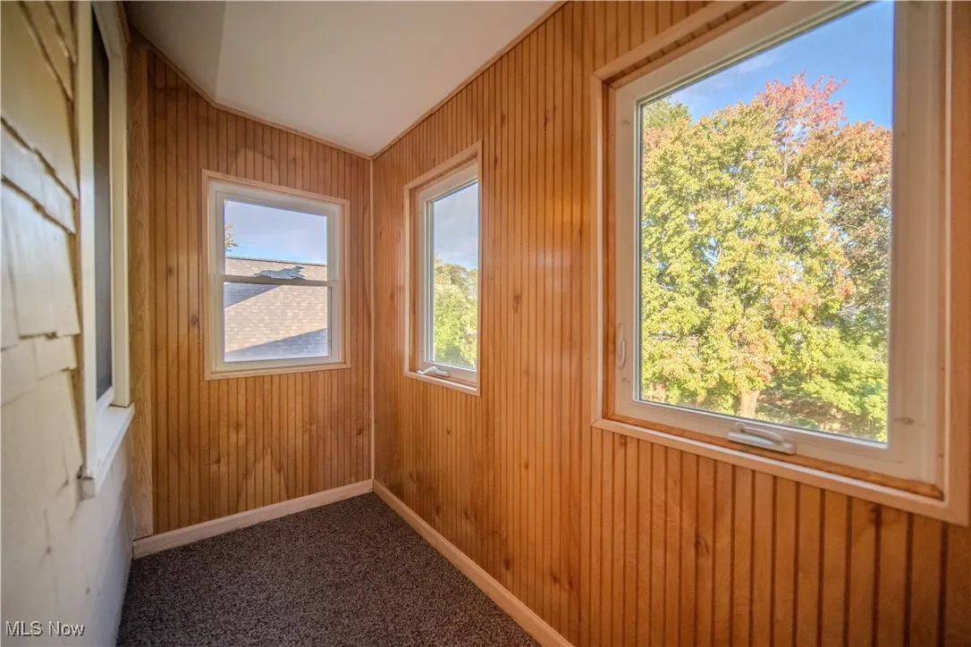 4463 S Hills Drive, Cleveland, Ohio 44109,MLS Now Listing ID
