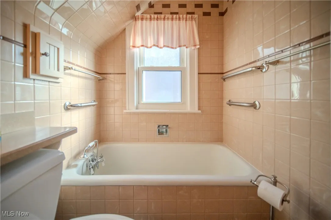 4463 S Hills Drive, Cleveland, Ohio 44109,MLS Now Listing ID