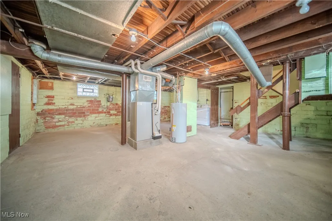 4463 S Hills Drive, Cleveland, Ohio 44109,MLS Now Listing ID