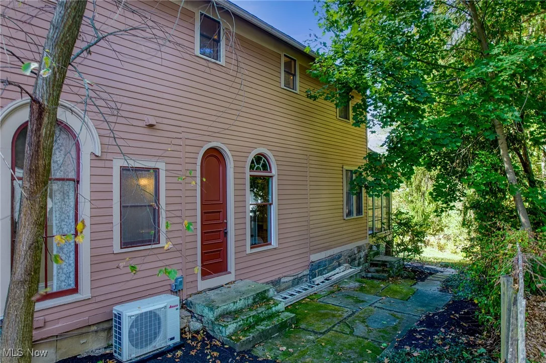 7562 River Road, Olmsted Falls, Ohio 44138,MLS Now Listing ID