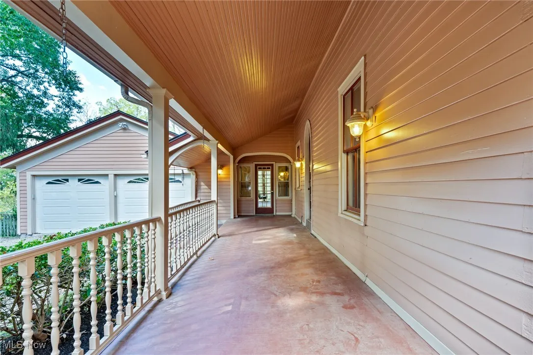 7562 River Road, Olmsted Falls, Ohio 44138,MLS Now Listing ID