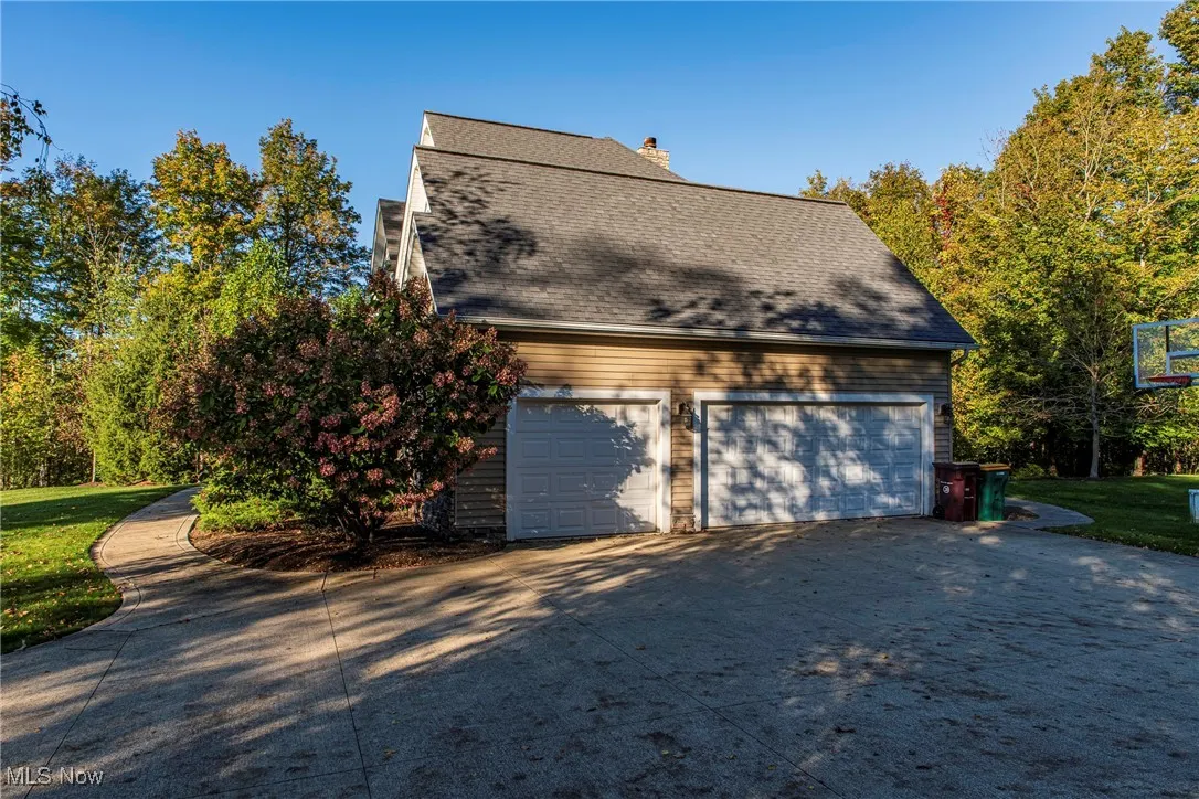 3 car garage