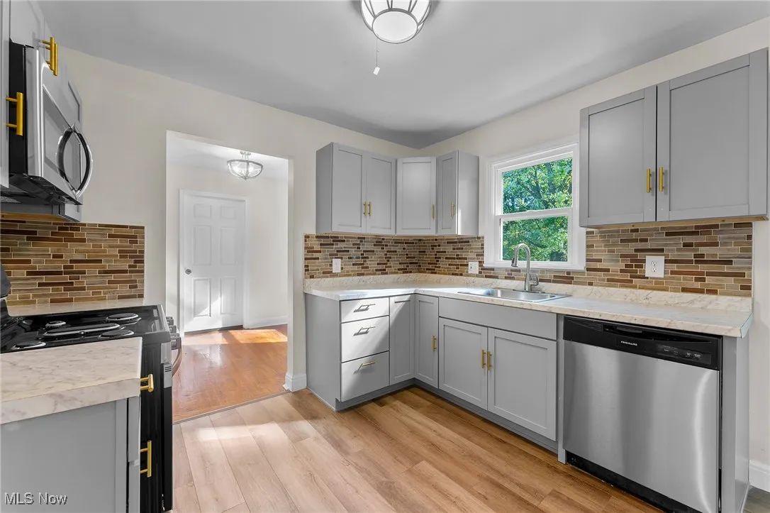 2035 Holbrooke Road, Poland, Ohio 44514,MLS Now Listing ID