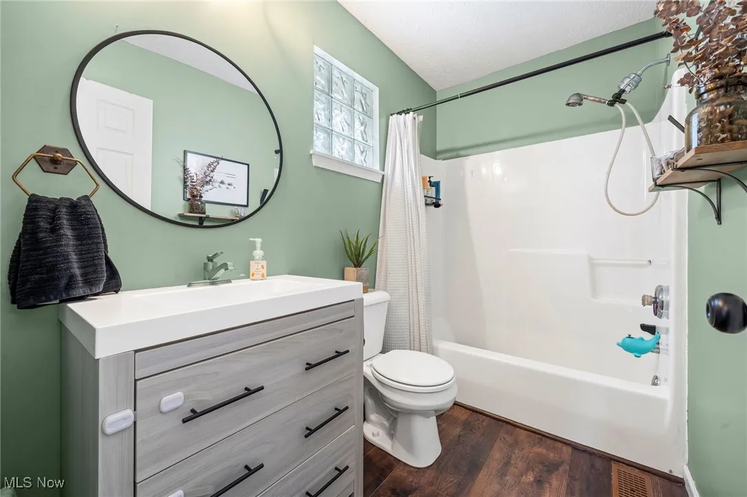 2451 W 7th Street, Cleveland, Ohio 44113,MLS Now Listing ID