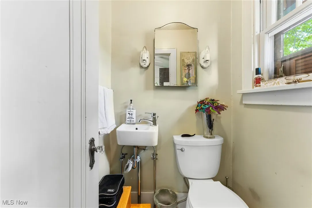 557 Letchworth Drive, Akron, Ohio 44303,MLS Now Listing ID