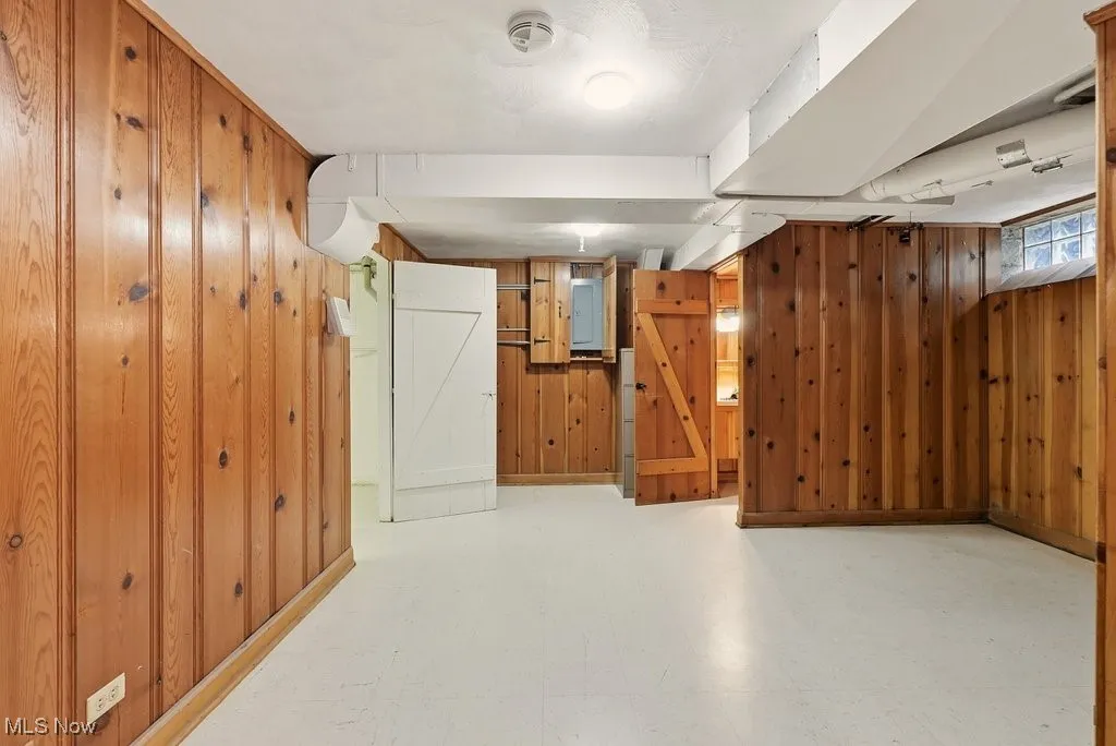 Additional lower level space with half bath