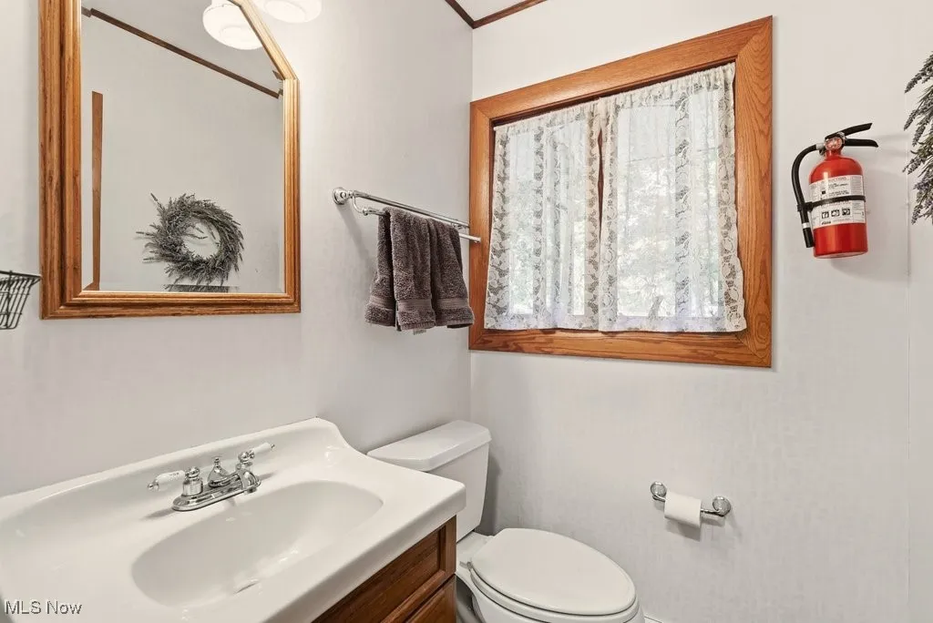 Main level powder room