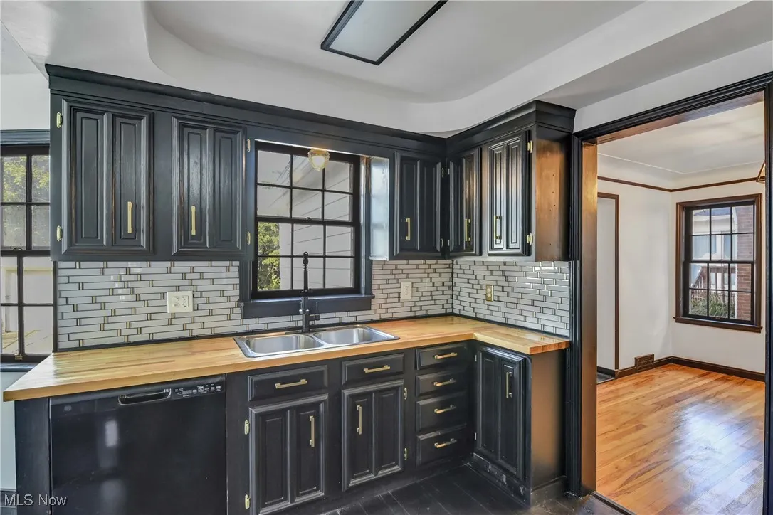 3961 Lansdale Road, University Heights, Ohio 44118,MLS Now Listing ID