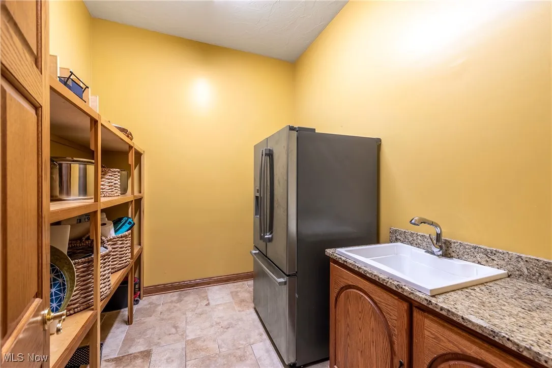 285 River Road, Hinckley, Ohio 44233,MLS Now Listing ID