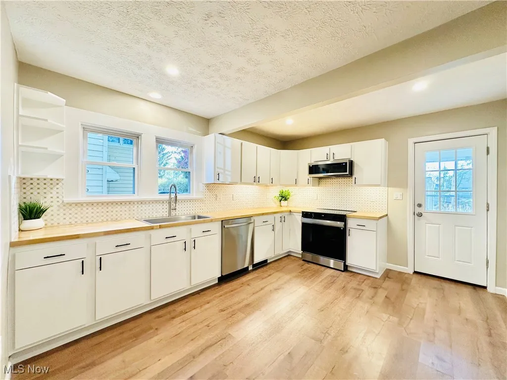 290 E 216th Street, Euclid, Ohio 44123,MLS Now Listing ID