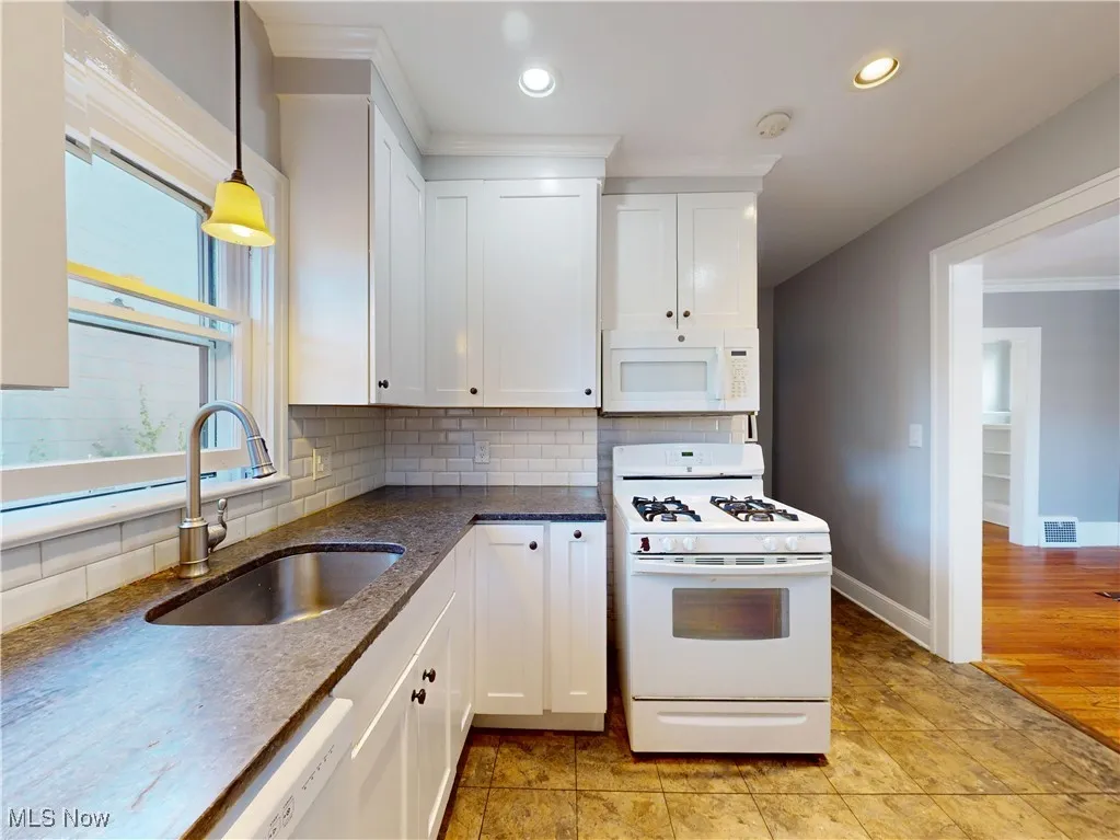 1615 Wagar Avenue, Lakewood, Ohio 44107,MLS Now Listing ID